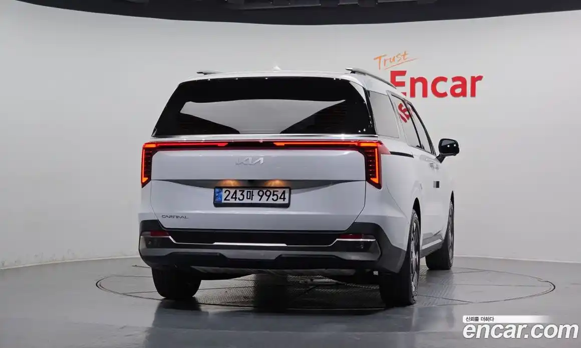 Kia Canival 2025 2.2 Автомат в Москве № 51387, фото 4