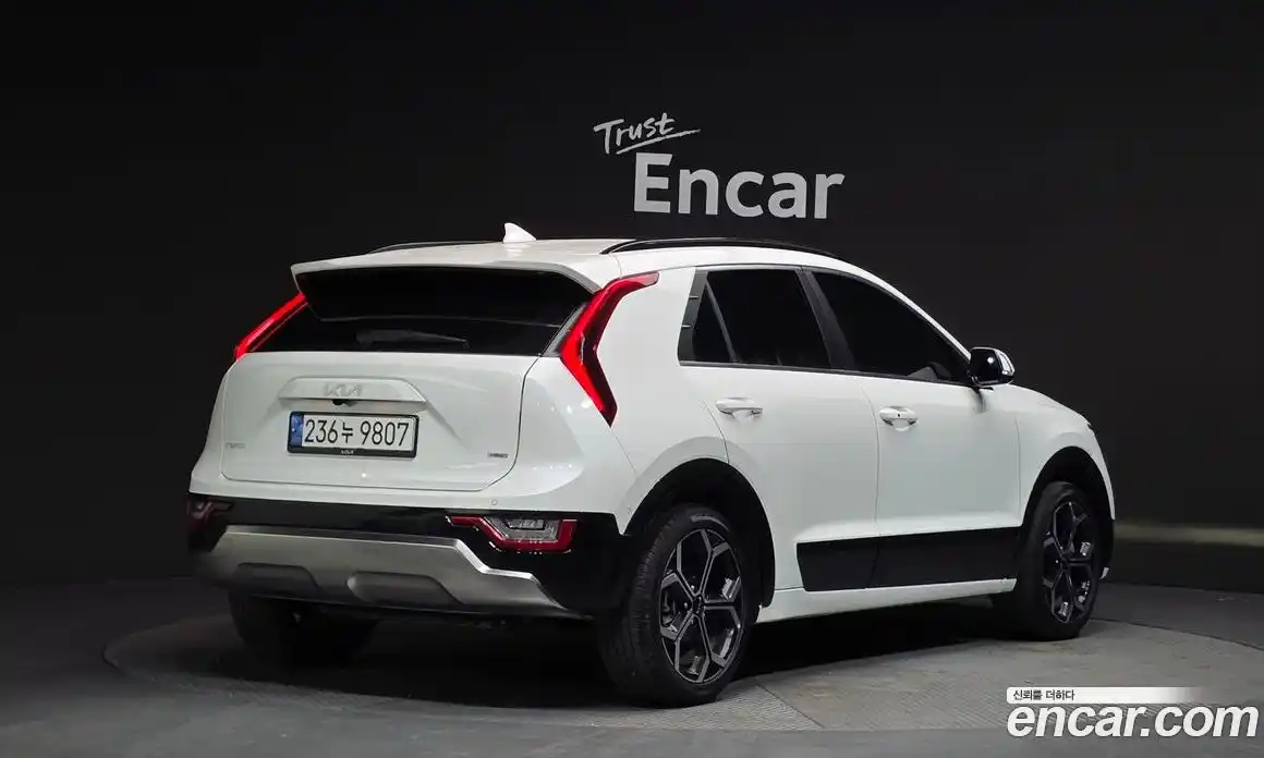 Kia Niro 2022 1.6 Автомат в Москве № 53566, фото 14