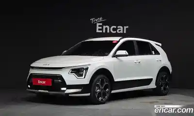 Kia Niro 2022 1.6 Автомат в Москве № 53566, миниатюра 2