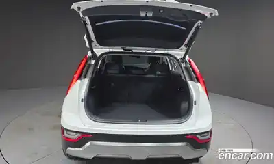 Kia Niro 2022 1.6 Автомат в Москве № 53566, миниатюра 6