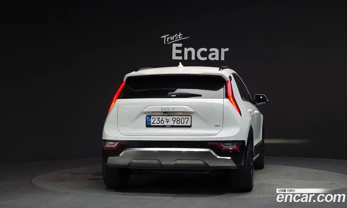 Kia Niro 2022 1.6 Автомат в Москве № 53566, фото 7