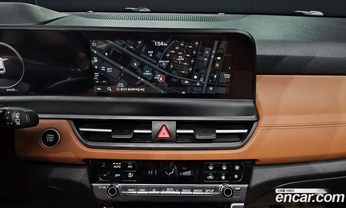 Kia Seltos 2023 1.6 Автомат в Москве № 54685, фото 3