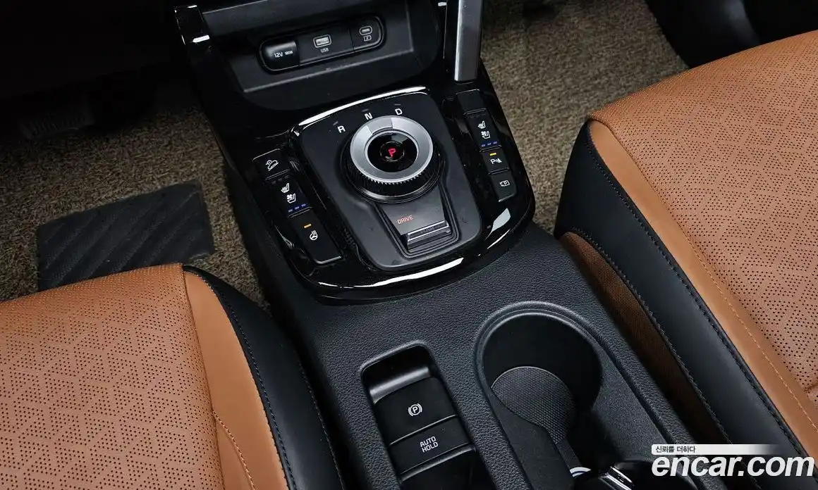 Kia Seltos 2023 1.6 Автомат в Москве № 54685, фото 7