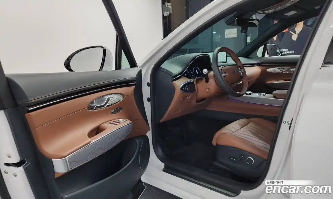 Genesis GV70 2023 2.5 Автомат в Москве № 59103, фото 10