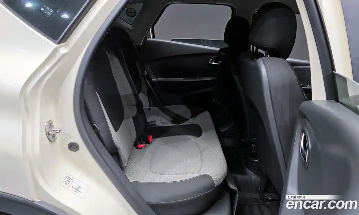 Renault QM3 2014 1.5 Автомат в Москве № 61846, фото 12