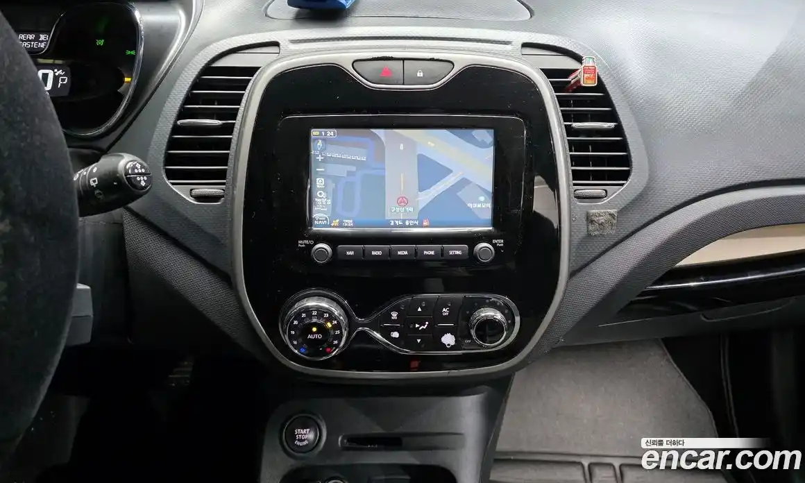 Renault QM3 2014 1.5 Автомат в Москве № 61846, фото 16