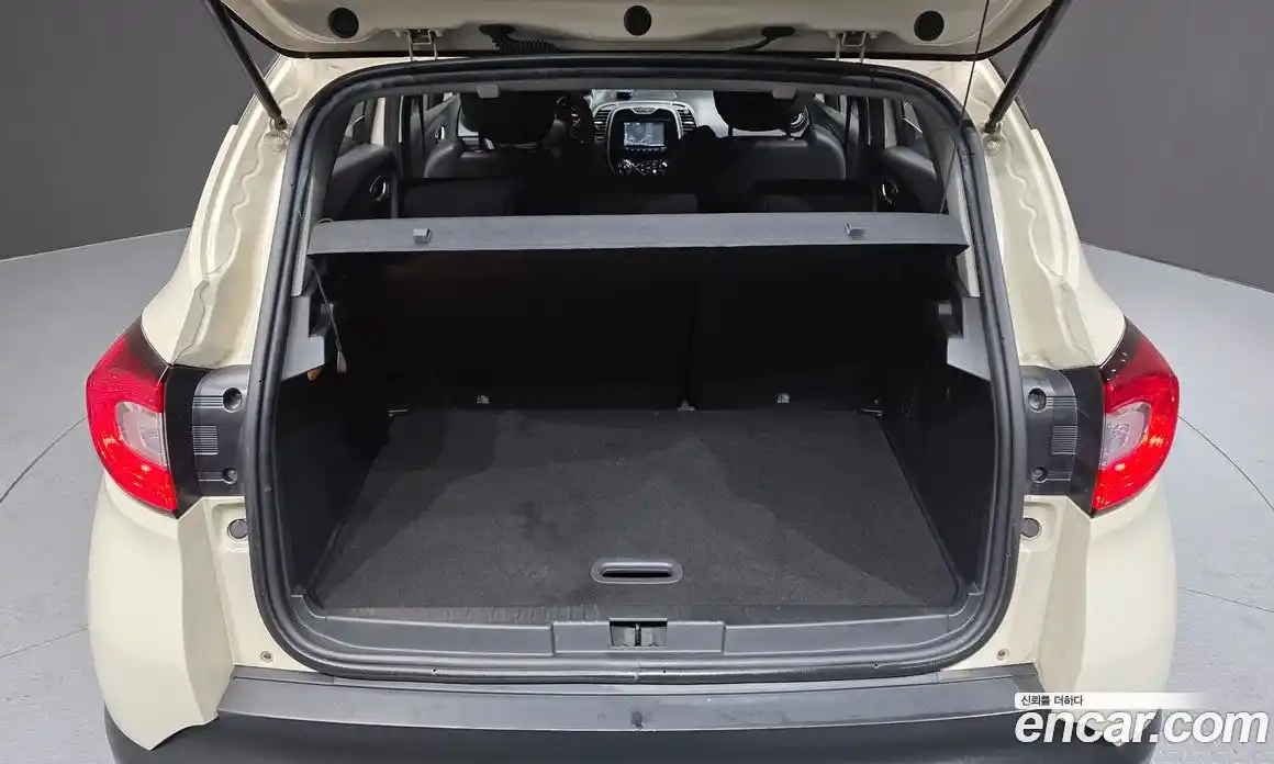 Renault QM3 2014 1.5 Автомат в Москве № 61846, фото 20