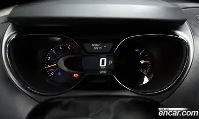 Renault QM3 2014 1.5 Автомат в Москве № 61846, миниатюра 8