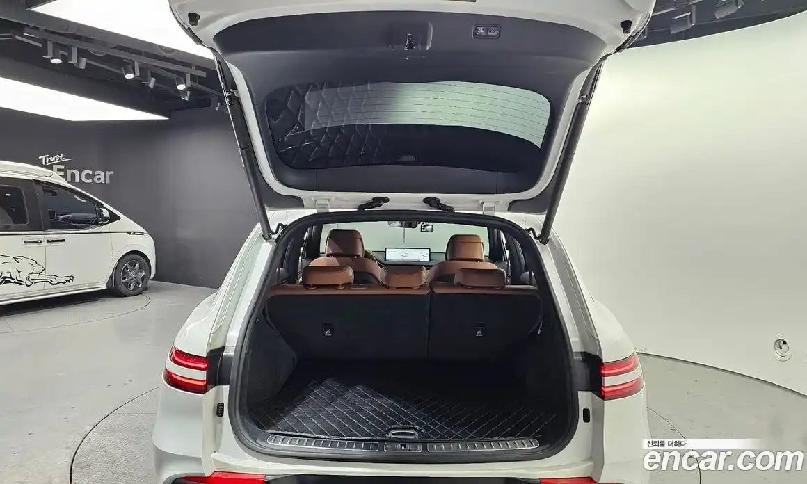 Genesis GV70 2022 2.2 Автомат в Москве № 81695, фото 3