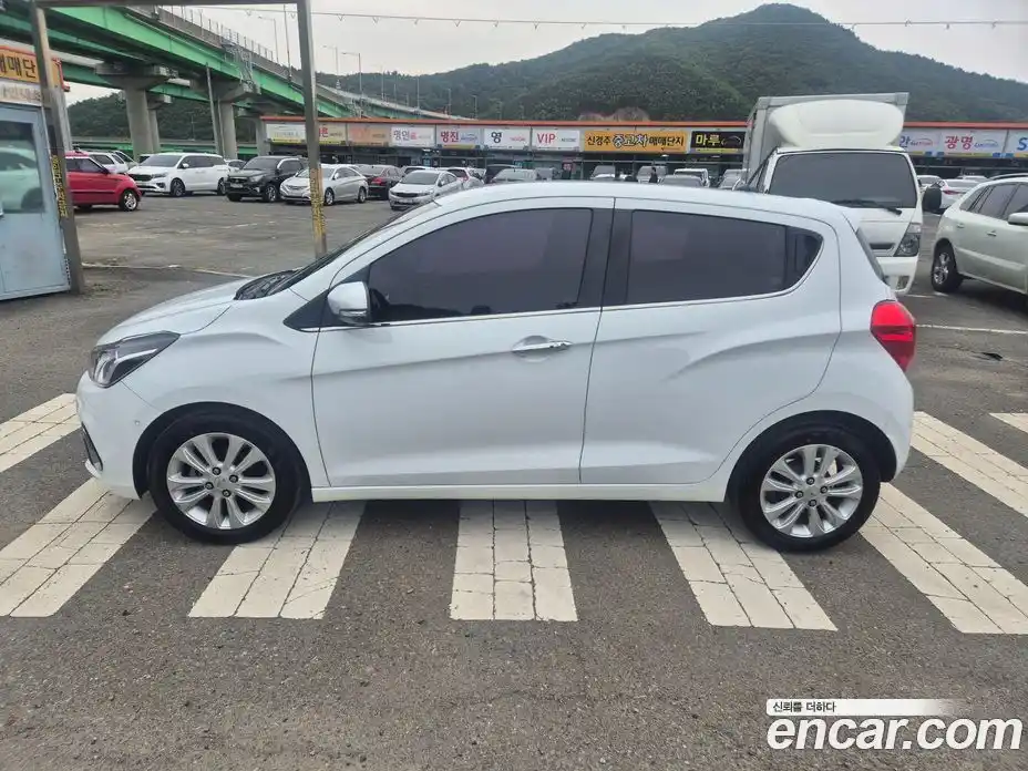 Chevrolet Spark 2016 1.0 Автомат в Москве № 88433, фото 17