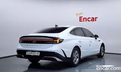 Hyundai Sonata 2024 2.0 Автомат в Москве № 9374, миниатюра 2