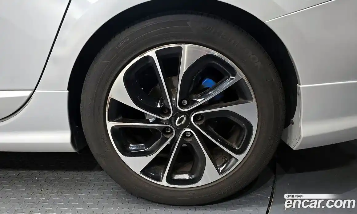 Renault SM3 2016 1.6 Автомат в Москве № 107280, фото 19