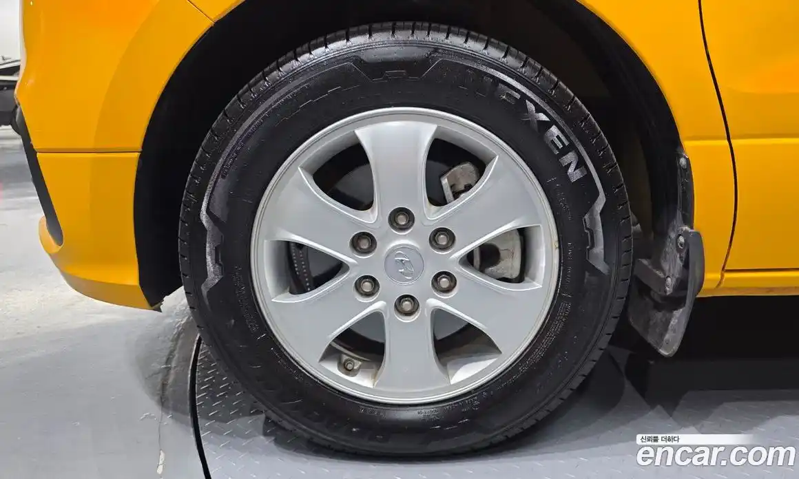 Hyundai Starex 2019 2.4 Автомат в Москве № 109376, фото 13