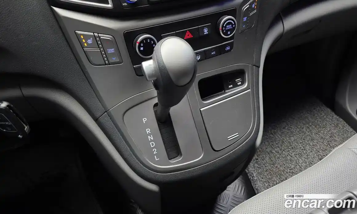 Hyundai Starex 2019 2.4 Автомат в Москве № 109376, фото 19