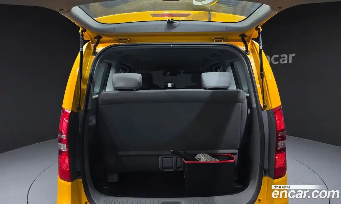 Hyundai Starex 2019 2.4 Автомат в Москве № 109376, фото 10