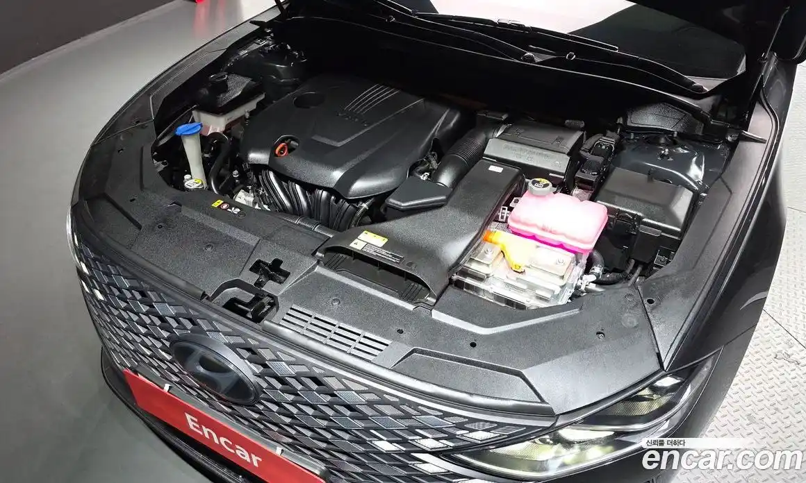 Hyundai Grandeur 2022 2.4 Автомат в Москве № 113175, фото 20