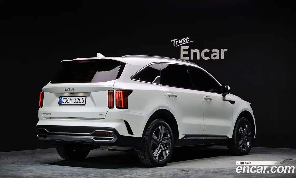 Kia Sorento 2023 1.6 Автомат в Москве № 115319, фото 8