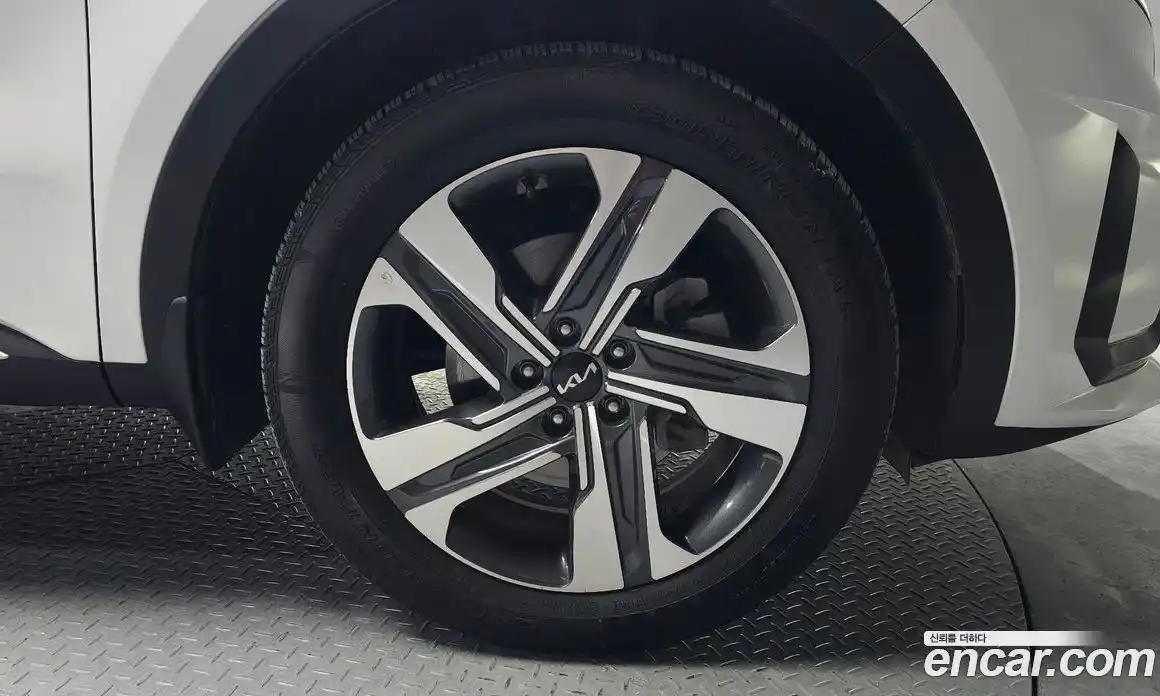 Kia Sorento 2023 1.6 Автомат в Москве № 115319, фото 9