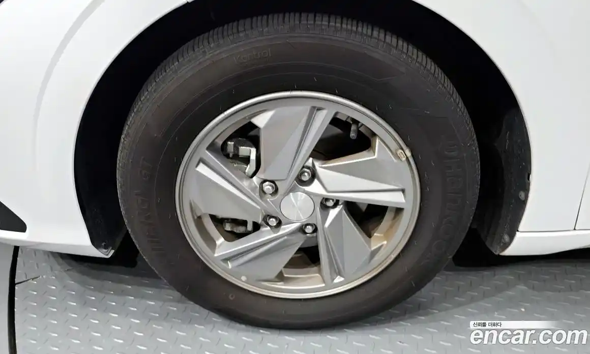 Hyundai Avante 2024 1.6 Автомат в Москве № 122751, фото 8