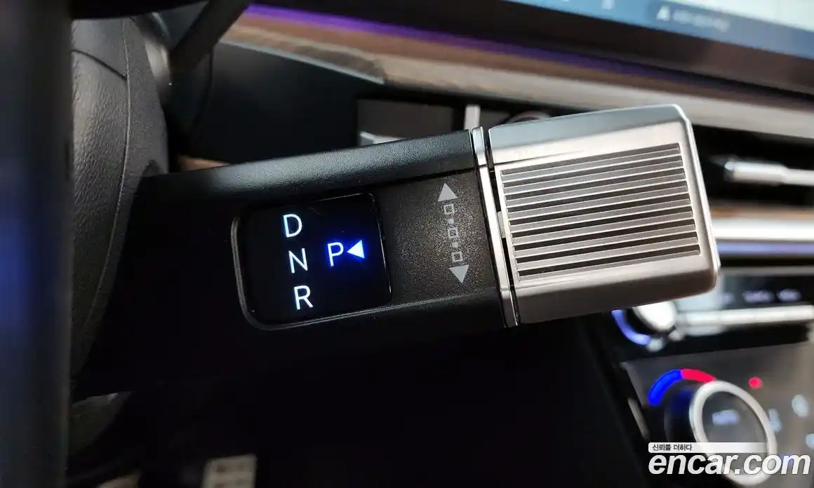 Hyundai Santa Fe 2024 2.5 Автомат в Москве № 126127, фото 9