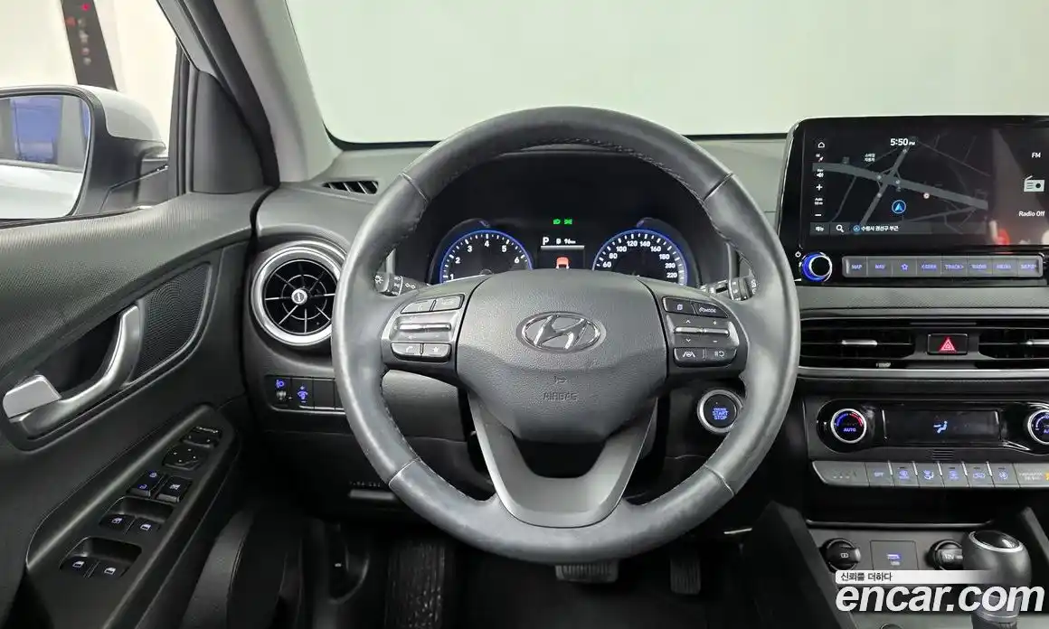 Hyundai Kona 2021 1.6 Автомат в Москве № 126444, фото 1