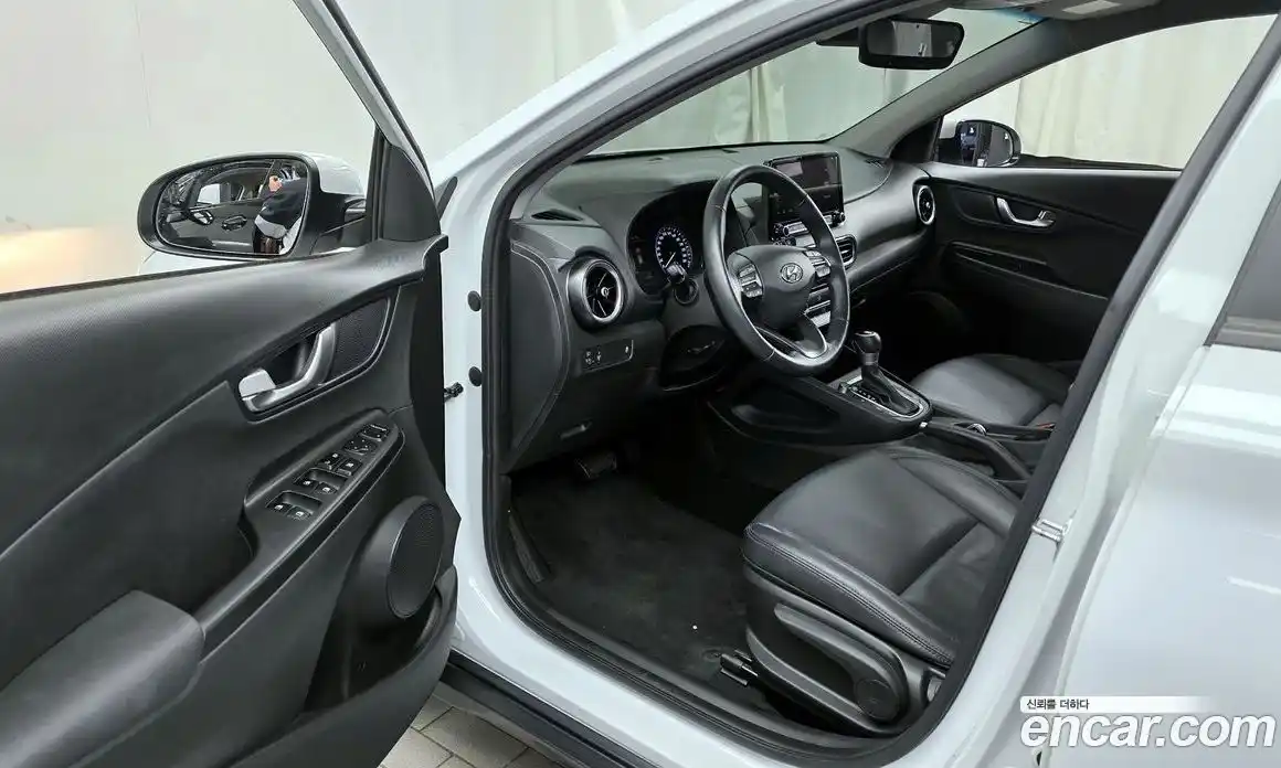 Hyundai Kona 2021 1.6 Автомат в Москве № 126444, фото 20