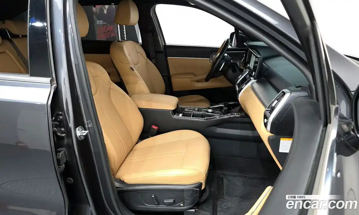 Kia Sorento 2022 1.6 Автомат в Москве № 131158, фото 3