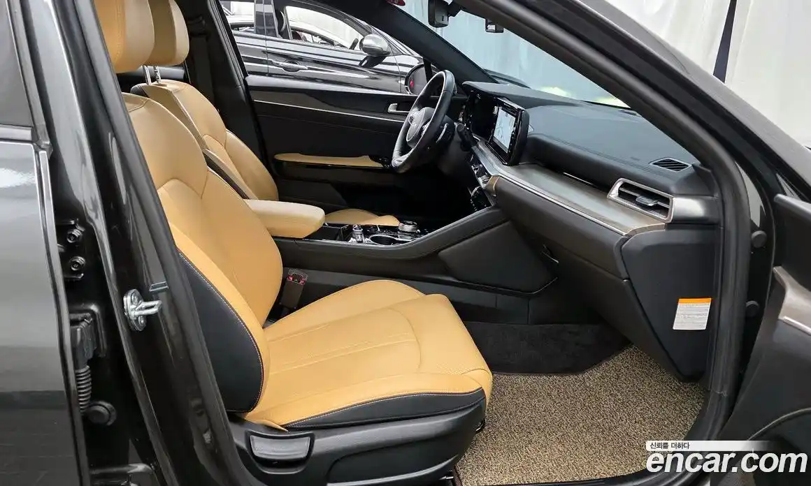 Kia K5 2022 2.0 Автомат в Москве № 131286, фото 1