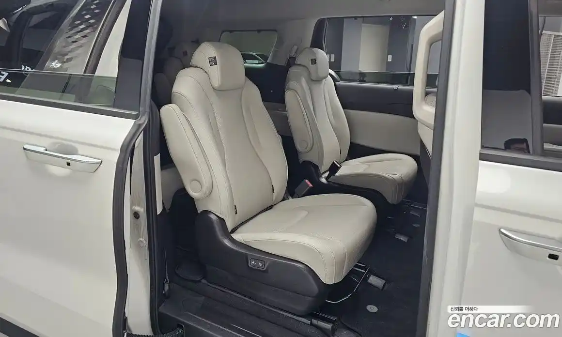 Kia Canival 2022 2.2 Автомат в Москве № 132962, фото 12