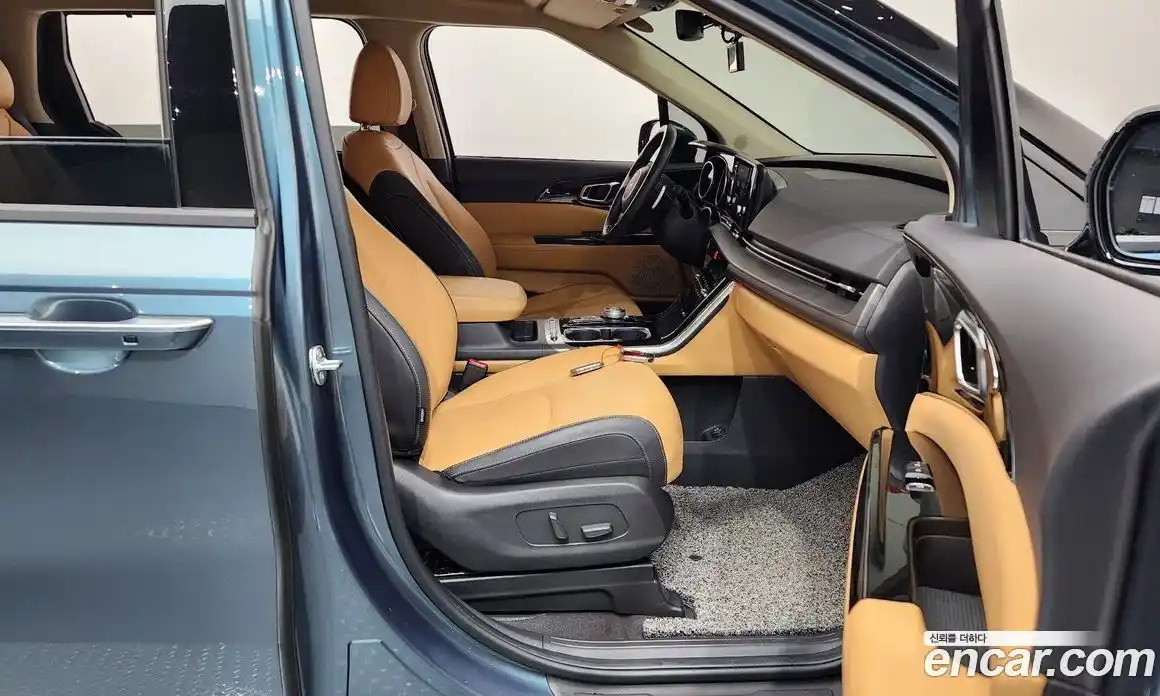 Kia Canival 2023 2.2 Автомат в Москве № 133508, фото 11