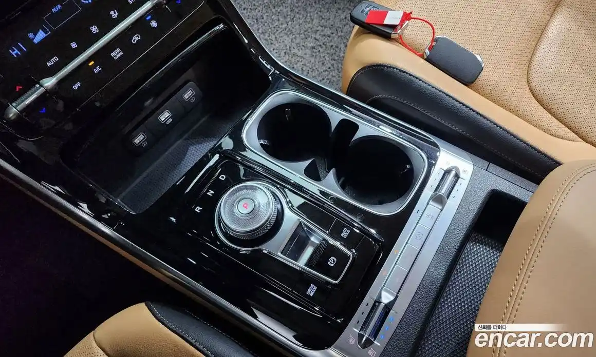 Kia Canival 2023 2.2 Автомат в Москве № 133508, фото 9