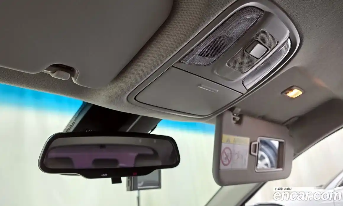 Kia Niro 2020 1.6 Автомат в Москве № 133726, фото 16