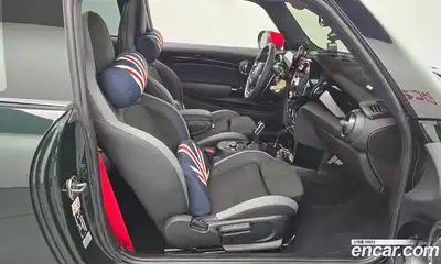 Mini Cooper 2024 2.0 Автомат в Москве № 141047, миниатюра 11