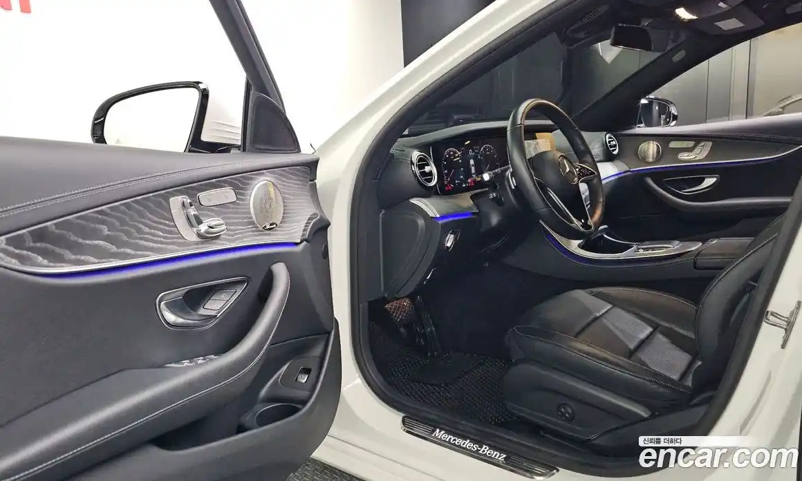 Mercedes-Benz E-Class 2022 2.0 Автомат в Москве № 143188, фото 18