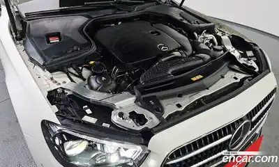 Mercedes-Benz E-Class 2022 2.0 Автомат в Москве № 143188, миниатюра 8