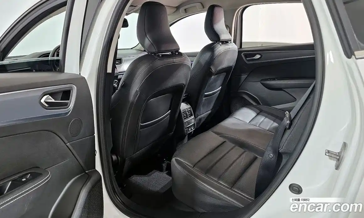 Renault XM3 2023 1.6 Автомат в Москве № 148098, фото 12