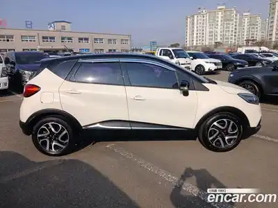 Renault QM3 2015 1.5 Автомат в Москве № 153023, миниатюра 5