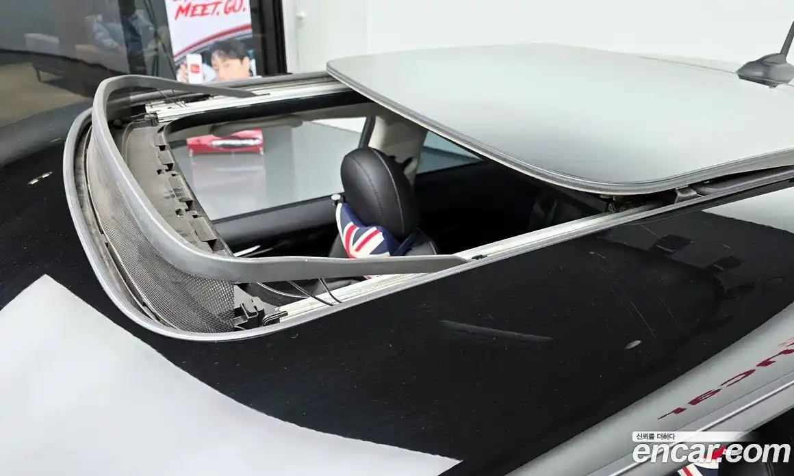 Mini Cooper 2019 1.5 Автомат в Москве № 153676, фото 15