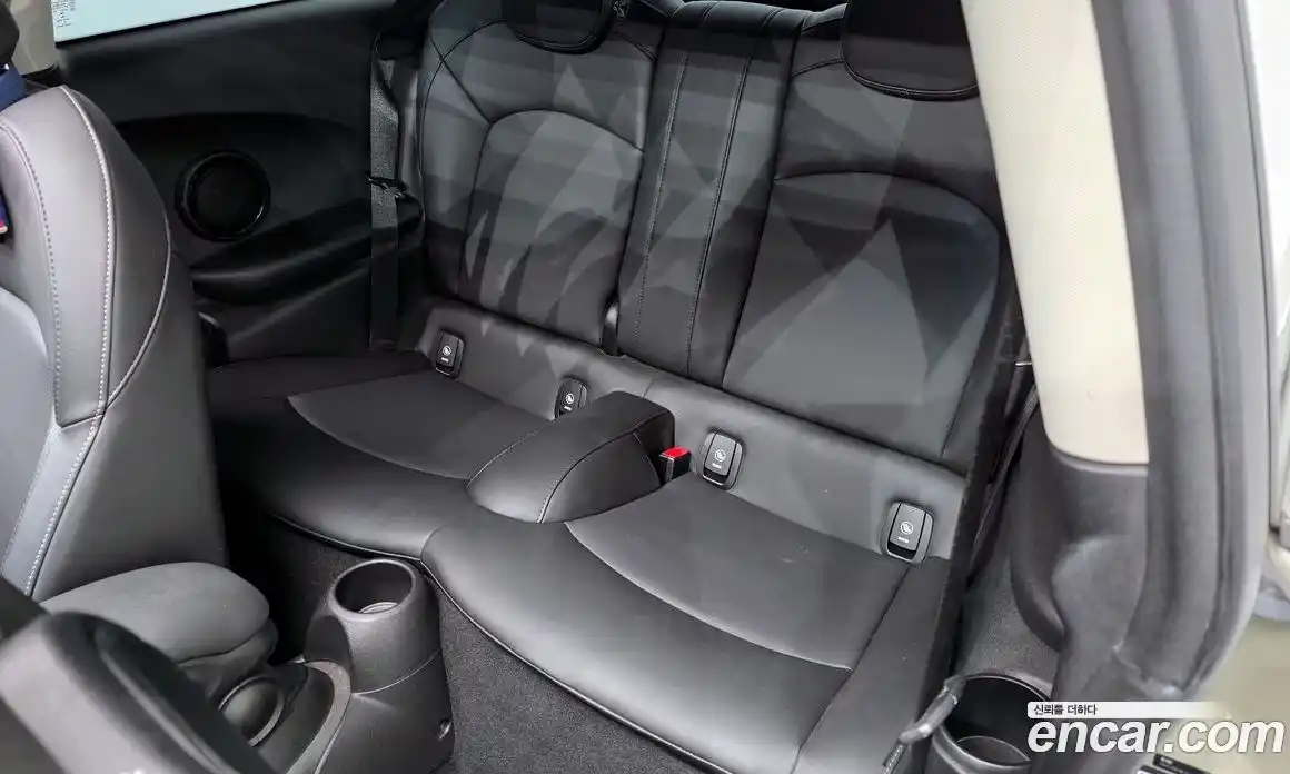 Mini Cooper 2019 1.5 Автомат в Москве № 153676, фото 20