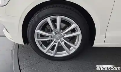 Audi A3 2015 2.0 Автомат в Москве № 158013, миниатюра 5