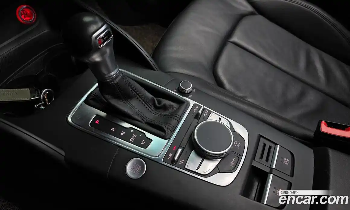 Audi A3 2015 2.0 Автомат в Москве № 158013, фото 9