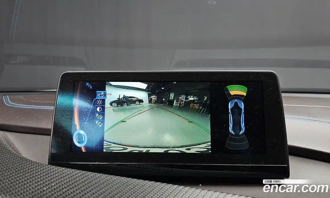 BMW i8 2016 1.5 Автомат в Москве № 158161, фото 16