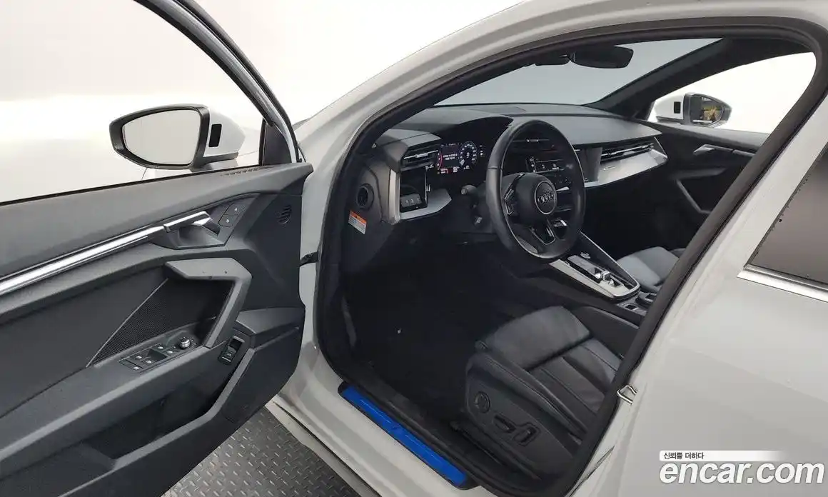 Audi A3 2023 2.0 Автомат в Москве № 158355, фото 11