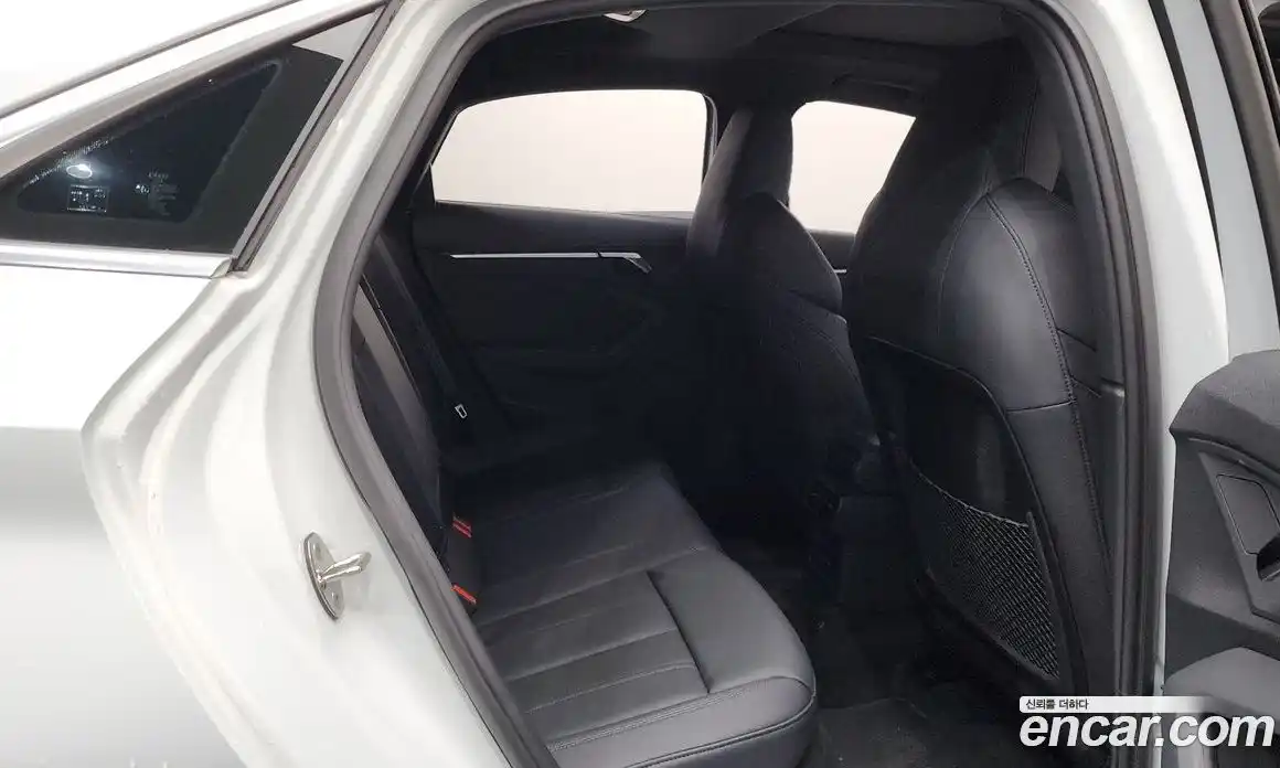 Audi A3 2023 2.0 Автомат в Москве № 158355, фото 12