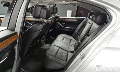 BMW 5-Series 2010 2.5 Автомат в Москве № 158490, миниатюра 6