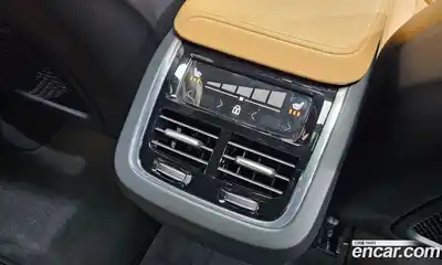 Volvo XC60 2025 2.0 Автомат в Москве № 164252, миниатюра 4