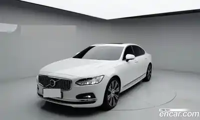 Volvo S90, 2022