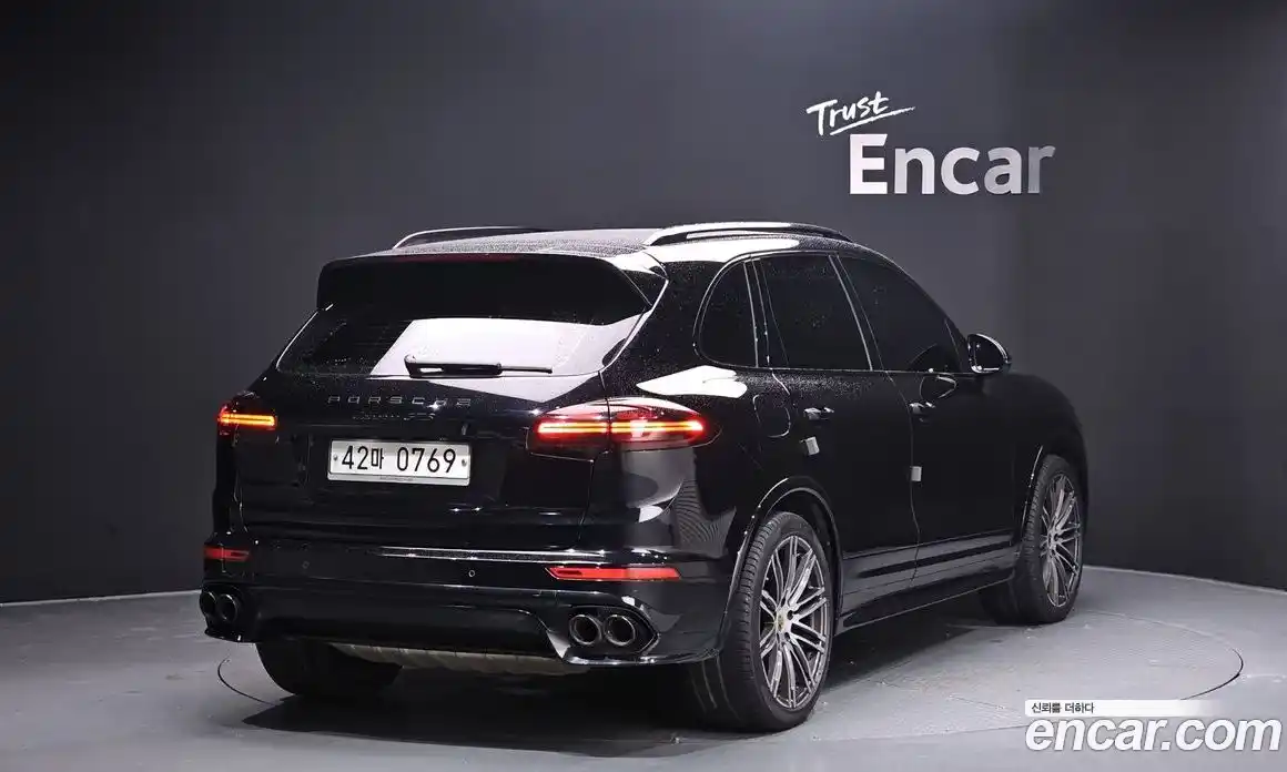 Porsche Cayenne 2016 3.6 Автомат в Москве № 165668, фото 2