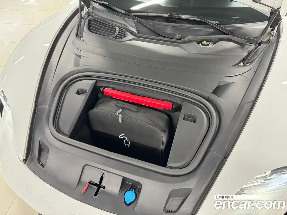 Porsche Taycan 2021 0.1 Автомат в Москве № 165785, фото 15