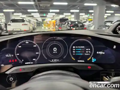 Porsche Taycan 2021 0.1 Автомат в Москве № 165785, миниатюра 5